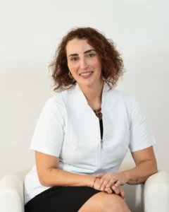 Myriam Medina, Doctora Máster en Medicina Estética y Nutrición